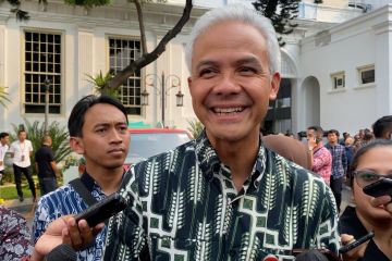 Tanggapan Ganjar Pranowo soal acungan jempol Jokowi