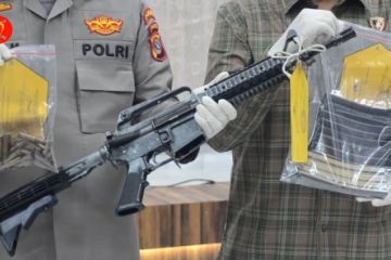 Polda Aceh terima dua pucuk senjata api M-16 sisa masa konflik