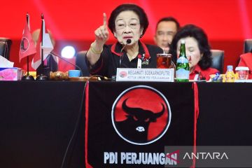 Megawati ingatkan kader mengabdi kepada bangsa dan turun ke bawah