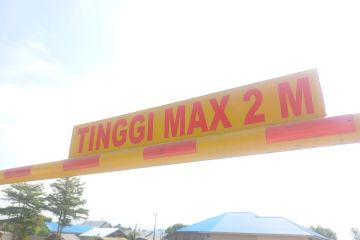 Portal batas ketinggian kendaraan dipasang di Lorong I Gusti Ngura Rai yang menghubungkan Lorong tersebut ke Jalan Malaya dan Jalan Lembu