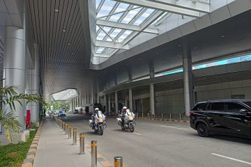 Penjagaan ketat TNI/Polri di Bandara Mutiara Sis Al-jufri jelang kunker Wapres