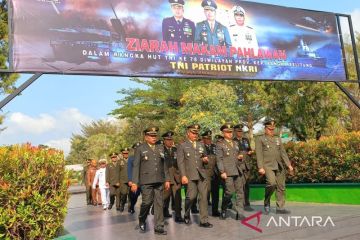 Rangkaian HUT ke-78, Ratusan Prajurit TNI di Babel ziarah ke TMP Pawitralaya