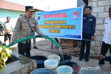 Polda NTT distribusi 180.000 liter air bersih bantu warga Kota kupang