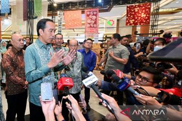 Jokowi: Ditunggu saja Mentan Syahrul belum sampai ke Indonesia