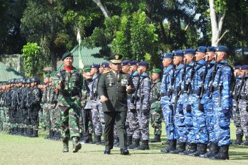 Komandan Korem 152/Baabullah pimpin upacara HUT ke-78 TNI di Halbar