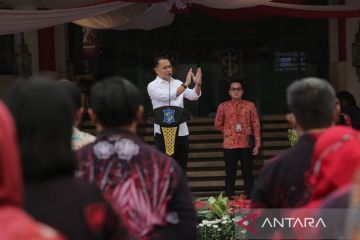 Wali Kota imbau pegawai Pemkot Surabaya shalat jamaah di masjid