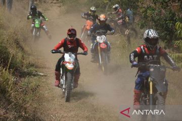Aksi peserta Trabas Bhayangkara di Temanggung