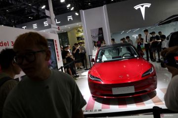 Tesla buka pusat layanan penjualan besar-besaran di Shanghai 