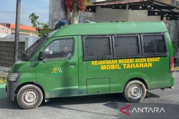 Jaksa tahan tiga tersangka penimbun 1,3 ton BBM subsidi di Aceh Barat