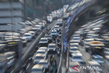 Pengamat: Pembatasan kendaraan roda dua mendesak dilakukan