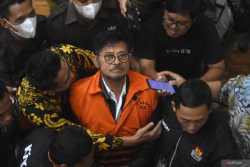 KPK tahan mantan Menteri Pertanian SYL