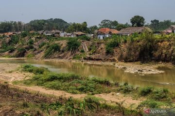 Penenggelaman Kampung Karian mundur terdampak kemarau