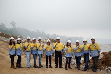 Komisaris Dahana Kunjungi Site Project Semen Padang