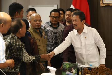 Menteri Trenggono tegaskan aturan PIT memihak nelayan dan pelaku usaha