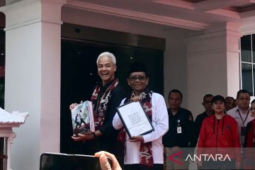 Ganjar-Mahfud tiba di KPU daftarkan diri pada Pilpres 2024