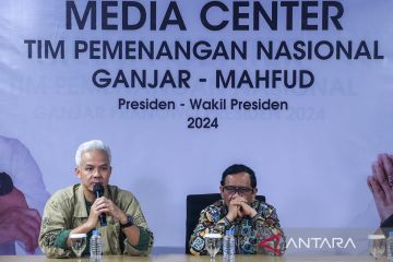 Pasangan Ganjar-Mahfud kunjungi media center TPN Ganjar Presiden