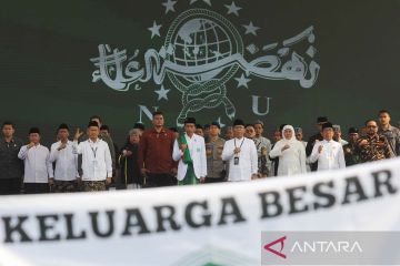 Presiden Jokowi hadiri acara ijazah kubro di Surabaya