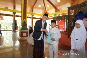 Bupati Bangkalan berikan penghargaan kepada 1.000 penghafal Al Quran