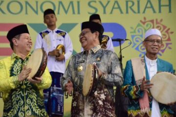 Gubernur Kalsel gerakkan 64.000 santri kembangkan ekonomi syariah