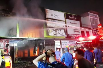 Kebakaran hanguskan empat ruko mebel di Tangerang