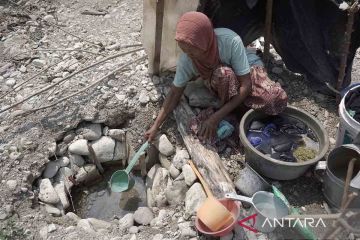 Warga Dusun Tondowesi kesulitan air bersih