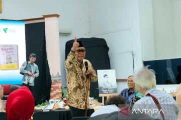 Parni Hadi kenalkan buku audiovisutorial "Upaya Bangun Hidup Sehat"