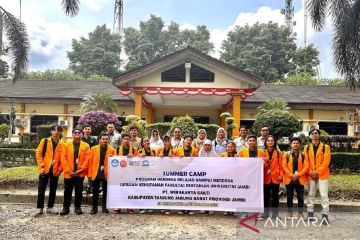 Mahasiswa Prodi Kehutanan Unja praktek lapangan di lahan HTI