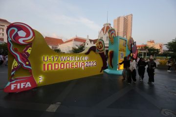 Trofi Piala Dunia U-17 dipamerkan di Surabaya