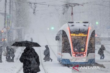 Hari pertama musim salju di Rusia