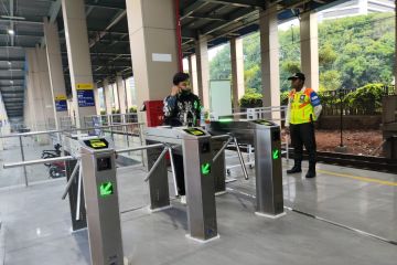KAI Commuter tambah gate elektronik di Stasiun BNI City