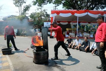 Kasus kebakaran naik di Madiun, relawan dilatih hadapi si jago merah