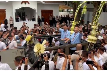 Naik Maung Pindad, Prabowo-Gibran tiba di KPU RI