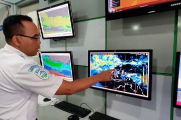 Pancaroba, BMKG Semarang sebut waspadai cuaca buruk di Laut Jawa