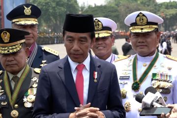 Respons Jokowi saat ditanya jadi Ketum PDIP: Saya mau pulang ke Solo