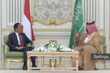 Presiden Jokowi bertemu Perdana Menteri Arab Saudi