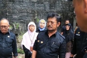 Diduga kabur saat dinas ke luar negeri, Kementan cari Yasin Limpo