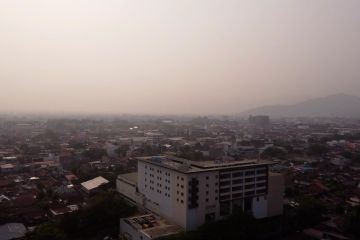 Udara masih buruk, Wali Kota Padang sebut sekolah bisa kembali PJJ