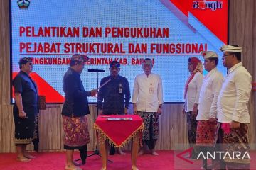 Bupati Bangli kukuhkan puluhan pejabat struktural dan fungsional