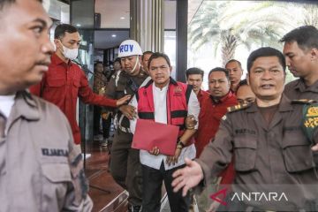 Anggota BPK Achsanul Qosasi ditetapkan jadi tersangka korupsi BTS 4G