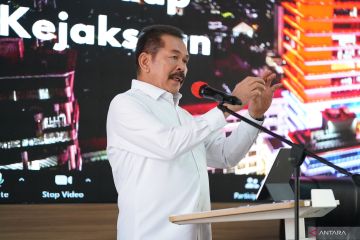 Hukum kemarin, MAKI laporkan Firli hingga pembanggunan BTS