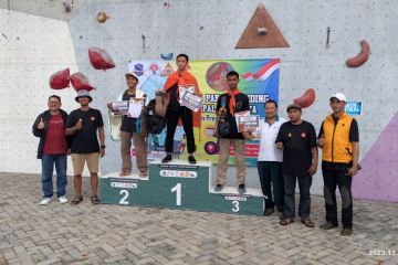 Pelajar SMKN 5 dominasi kemenangan Lomba Panjat Dinding di Jakarta