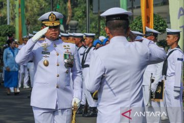 Kasal melantik 217 siswa Diktukpa TNI AL angkatan ke-53