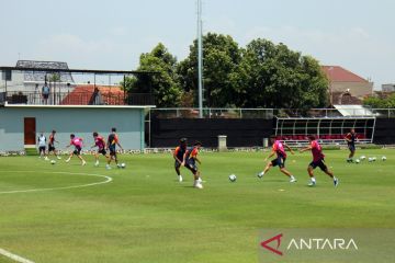 Timnas U-17 Spanyol latihan perdana di Lapangan Blulukan Karanganyar