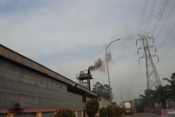 KLHK uji baku mutu emisi pabrik peleburan besi di Tangerang