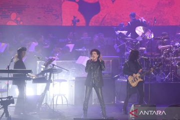 Konser emas 50 tahun God Bless.