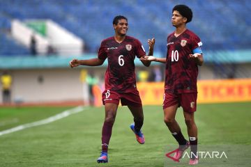 Venezuela hancurkan Selandia Baru 3-0 pada laga perdana Grup F