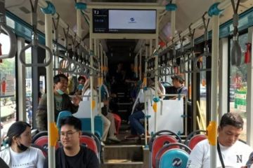 TransJakarta perpanjang layanan bus saat konser Coldplay besok