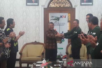 PT KAI berikan 14.000 pohon buah untuk Kabupaten Temanggung