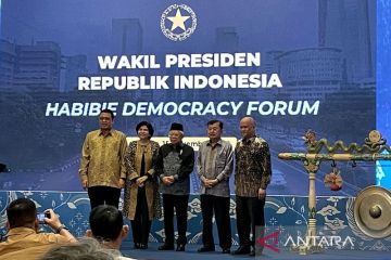 Ma'ruf puji peran BJ Habibie dalam transformasi demokrasi Indonesia