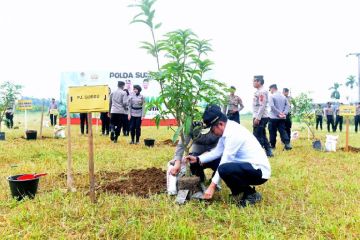 Pj Gubernur ajak semua pihak sukseskan penanaman 10 juta pohon